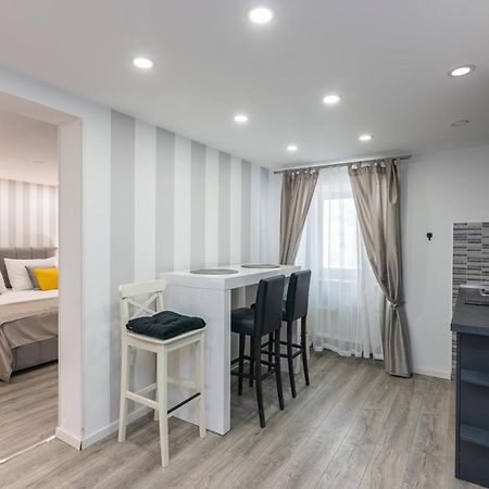 Small, Sweet & Cosy Apartments リエカ エクステリア 写真