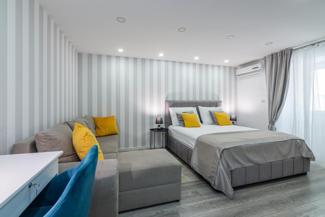 Small, Sweet & Cosy Apartments リエカ エクステリア 写真